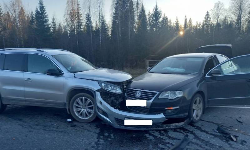 В Омутнинском районе в ДТП пострадали водитель и пассажир автомобиля «Фольксваген Пассат»