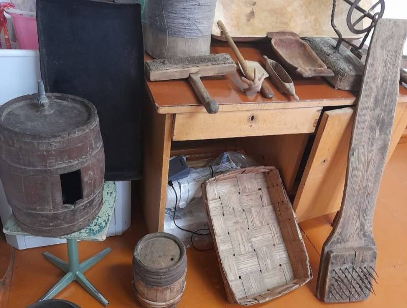 В Подосиновском районе школьники оформляют экспозицию для музея старины