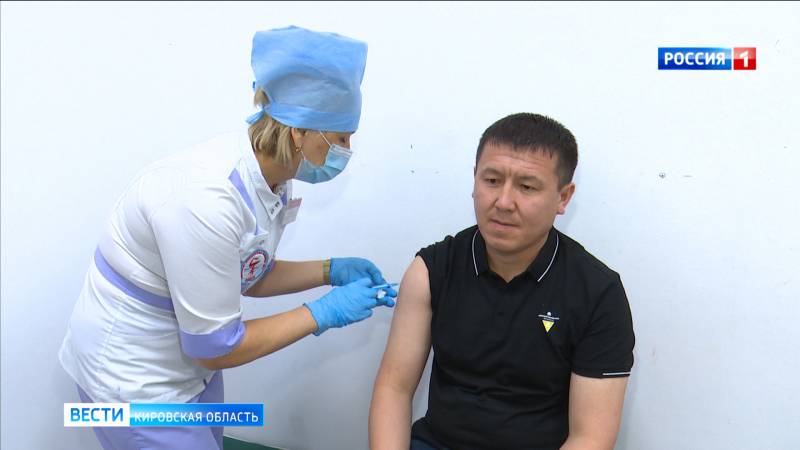 Более 190 тысяч доз составляет запас вакцины от коронавируса в Кировской области