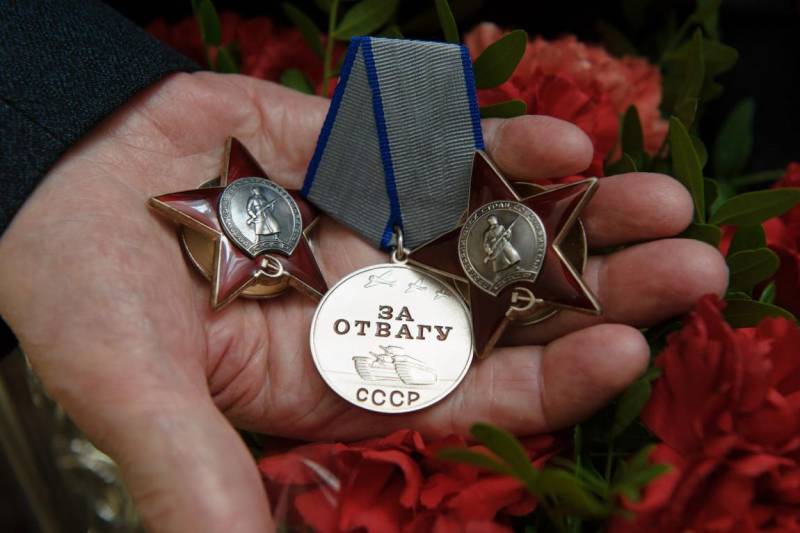 Жительница Кировской области осуждена за хищение более 1 млн рублей и государственных наград у ветерана Великой Отечественной войны