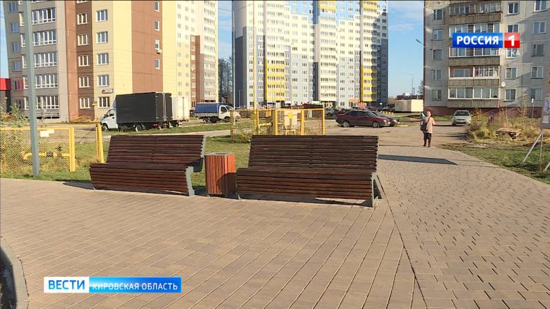 В Кирове продолжают благоустраивать территорию вокруг пруда в микрорайоне «Озерки»