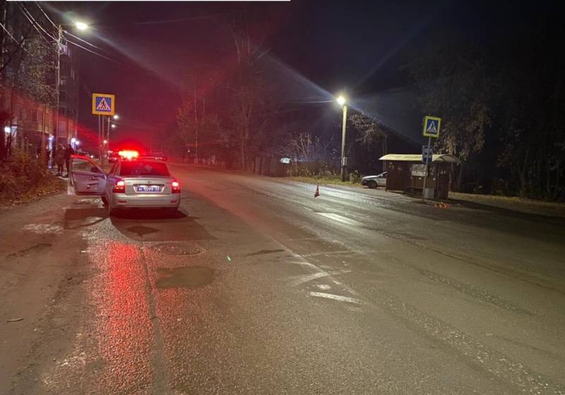 В Кирове на пешеходном переходе на улице Ульяновской сбили девушку