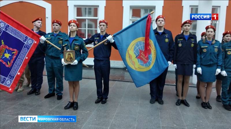 Кировчане приняли участие в международном слете кадетов в Санкт-Петербурге