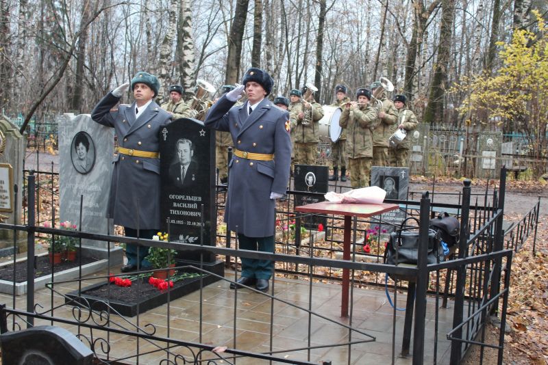 В Кирове открыли памятник ветерану Великой Отечественной войны Василию Огорельцеву