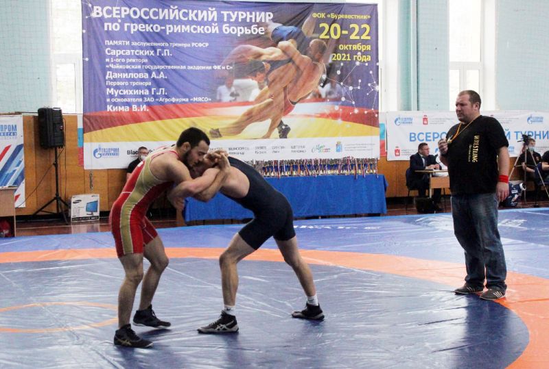 Кировские борцы собрали богатый урожай наград на всероссийских стартах