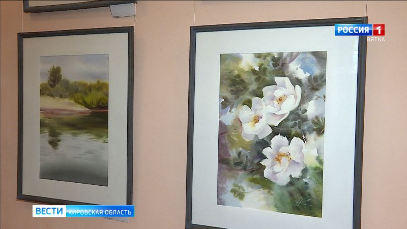В библиотеке Грина открылась выставка акварелей Татьяны Фроловой