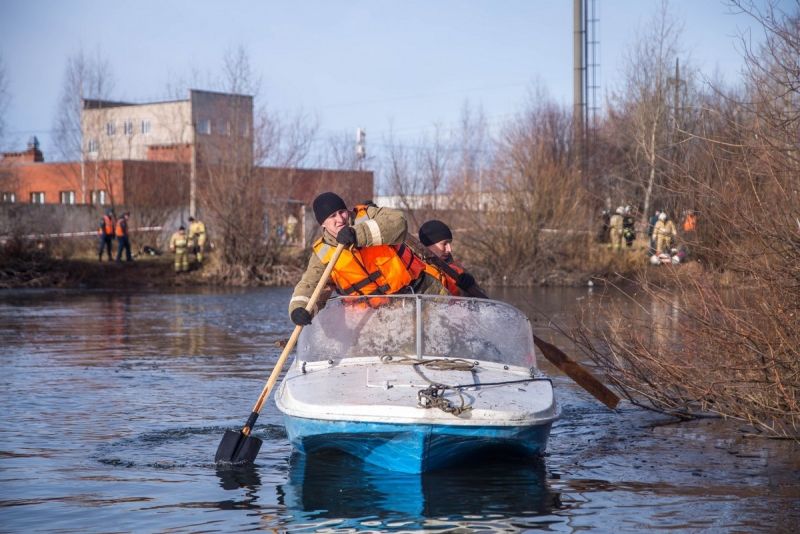 Кировские спасатели состязались в умении действовать в экстремальных ситуациях