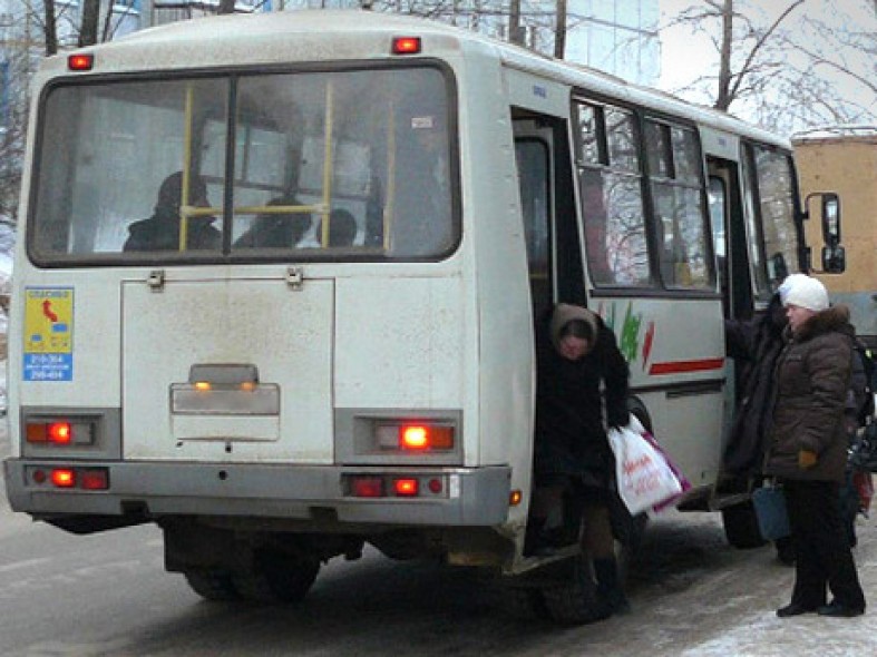 В Вятскополянском районе отменили часть автобусных рейсов