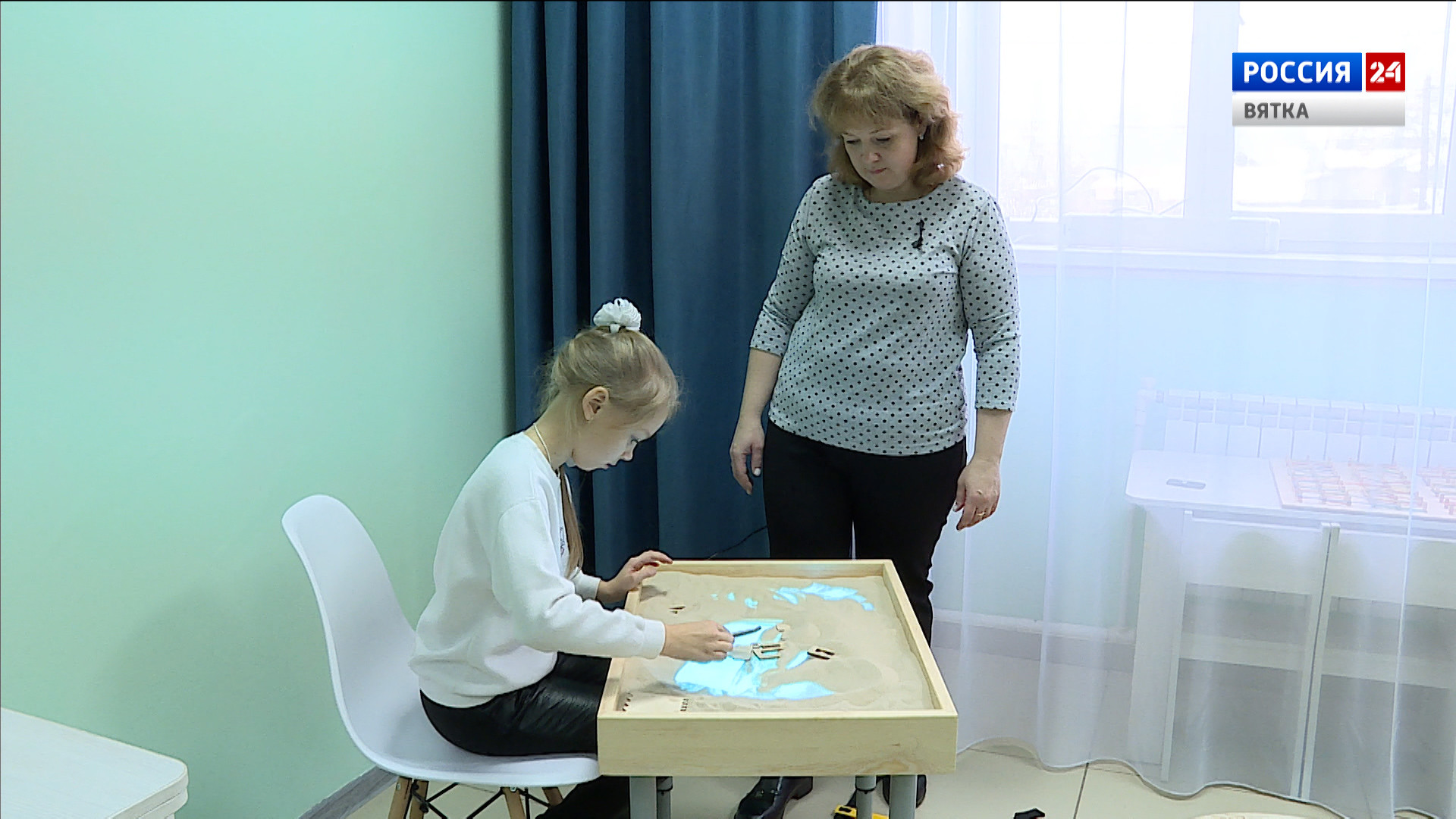 В Кировской области продолжается заключение социальных контрактов с малоимущими семьями