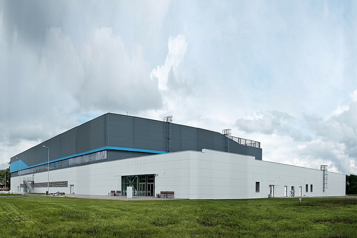 В Кирове начался капитальный ремонт крыши манежа «Вересники»