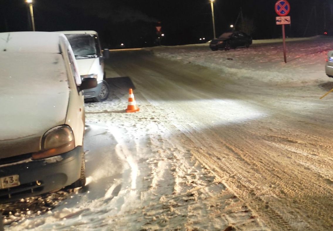 В Кирове разыскивают водителя, сбившего 33-летнюю женщину на улице Потребкооперации