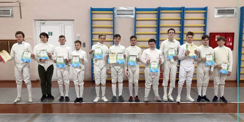 В спортивной школе «Салют» прошёл Кубок города по фехтованию