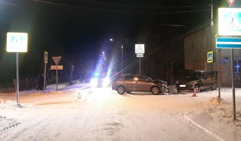 В микрорайоне Лянгасово Кирова в ДТП получила травмы 12-летняя девочка