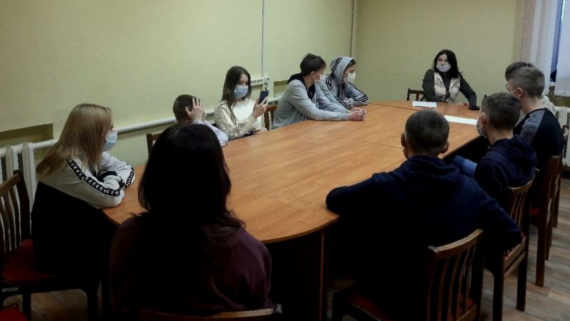 В Кирове трудных подростков проверили по месту жительства