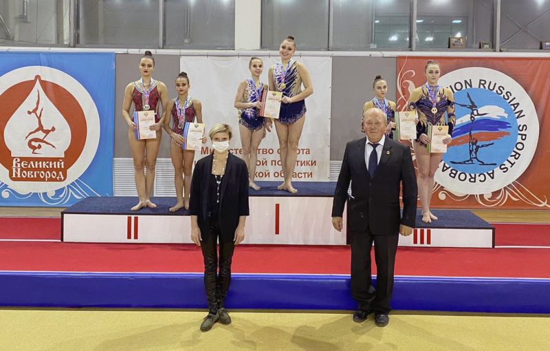 Кировские акробаты стали призёрами командного чемпионата России