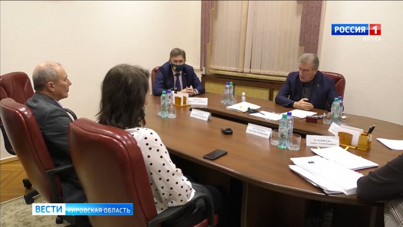 Игорь Васильев встретился с представителями фракций Законодательного Собрания