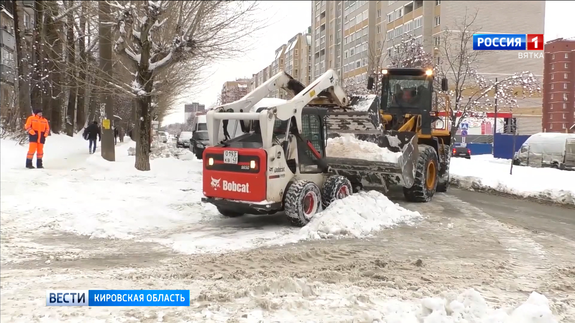 В Кирове подрядчики увеличивают объемы вывоза снега