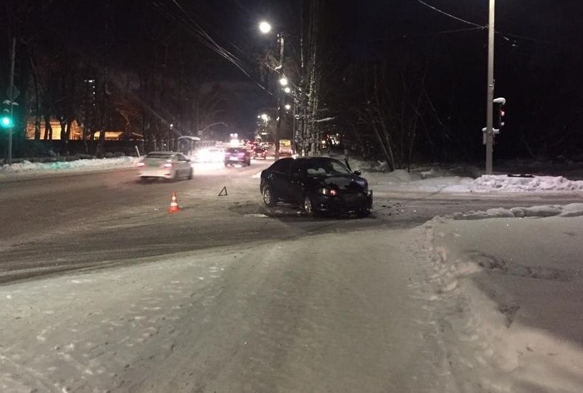 В Кирове второй день подряд на улице Ердякова происходят ДТП с пострадавшими