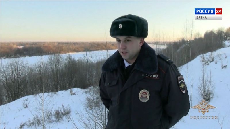 В Кирово-Чепецке родители спасенного из воды мальчика поблагодарили полицейского