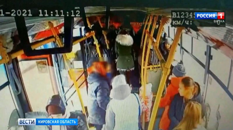 Ранее судимую кировчанку задержали по подозрению в кражах в автобусах