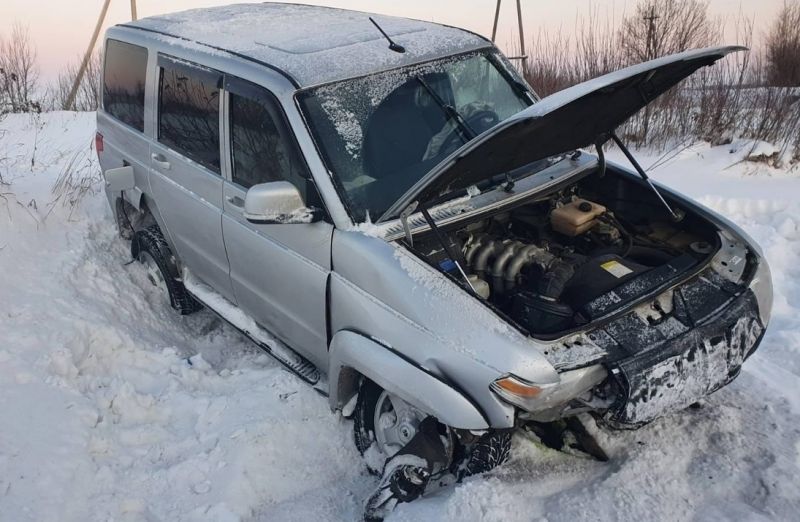 В Котельничском районе неизвестный водитель спровоцировал ДТП, в котором пострадали два человека