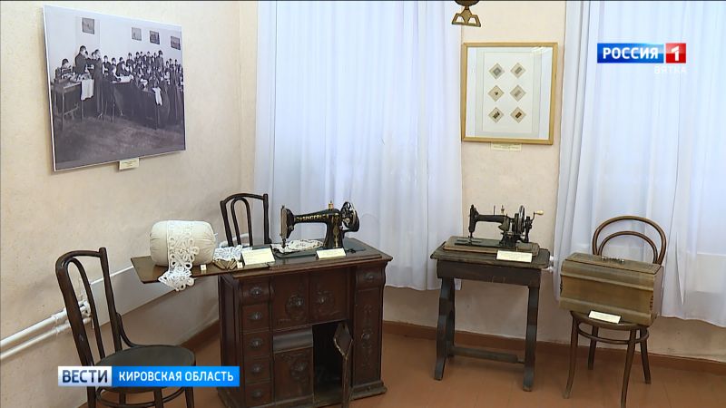 В Кирове в музее Александра Грина открылась выставка «Слово об учителях»