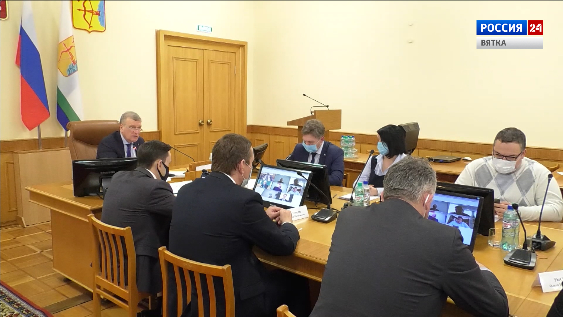 Игорь Васильев провел встречи с представителями фракций Заксобрания