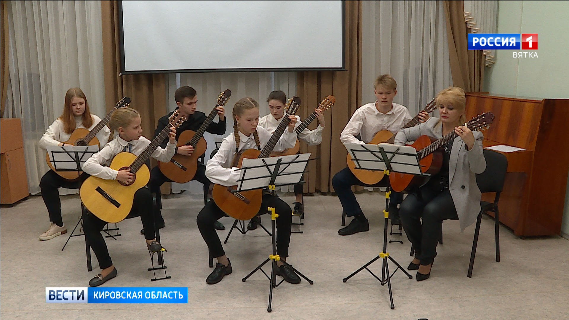 После перерыва в библиотеке имени Лиханова вновь зазвучали гитары