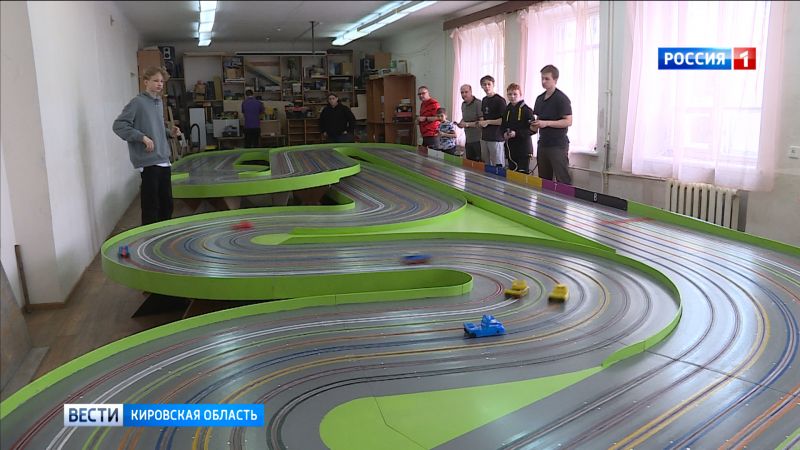 В Кирове стартовали городские соревнования по автомодельному спорту