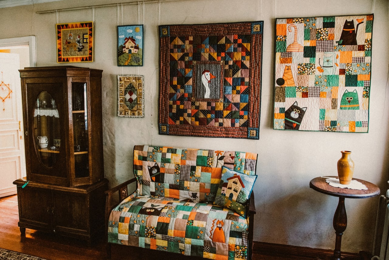 В доме-музее художника Хохрякова открылась уютная выставка