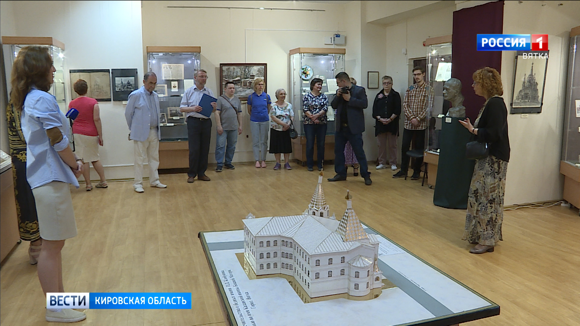 Кировский краеведческий музей представил юбилейную выставку про Ивана Чарушина