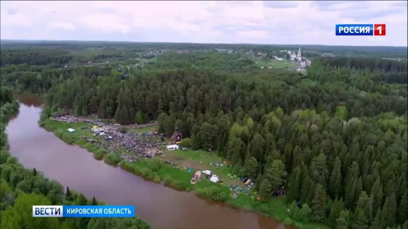 Почти 800 паломникам Великорецкого хода потребовалась помощь медиков