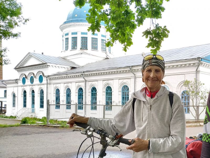 Кировскую область посетит известная 81-летняя велопутешественница