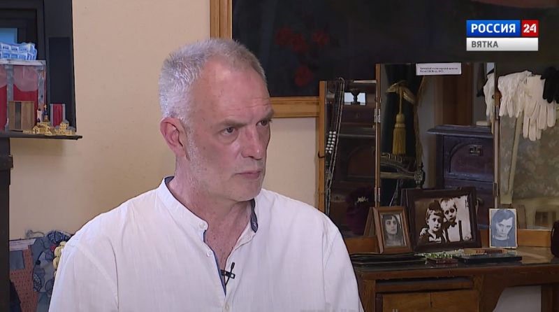 У нового худрука Кировского драмтеатра вышел в свет очередной роман