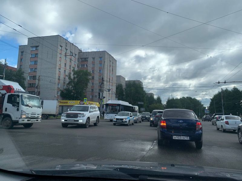 На перекрёстке улиц Воровского и Производственная не работает светофор