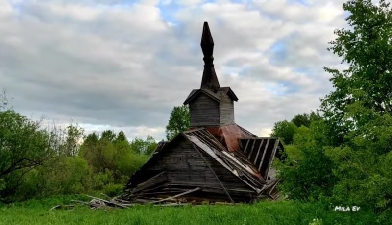 В Подосиновском районе обрушилась неосвященная за 100 лет часовня