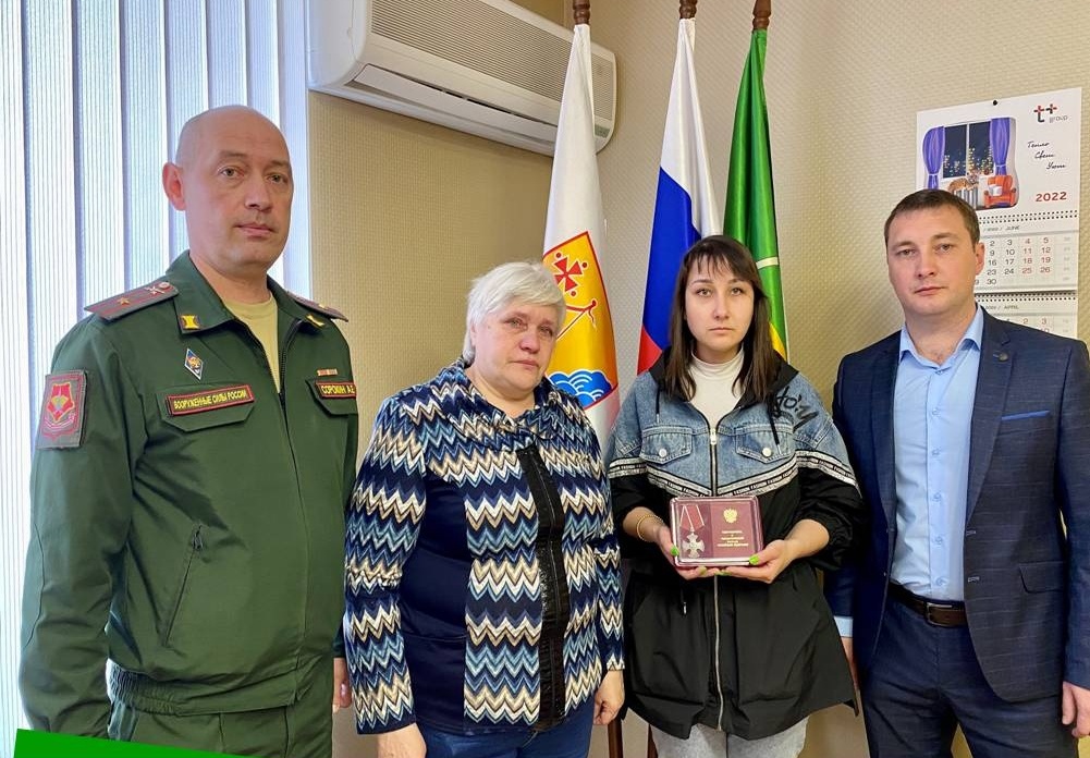 Погибшего на Украине бойца из Котельнича наградили посмертно