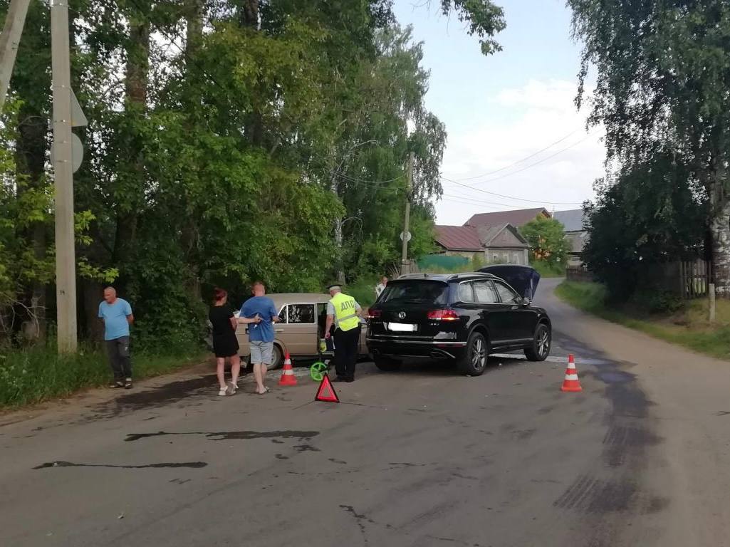 В слободе Заречной в аварии пострадали две женщины и ребенок