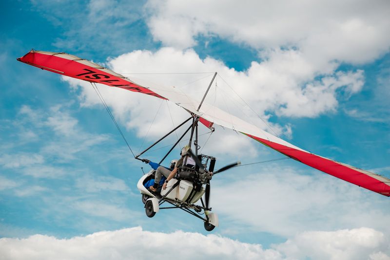 Кировские врачи-травматологи спасли мотодельтапланериста