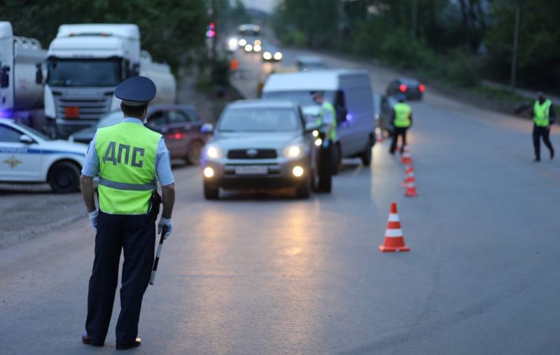 Автоинспекторы вышли на Кировские дороги в усиленном составе