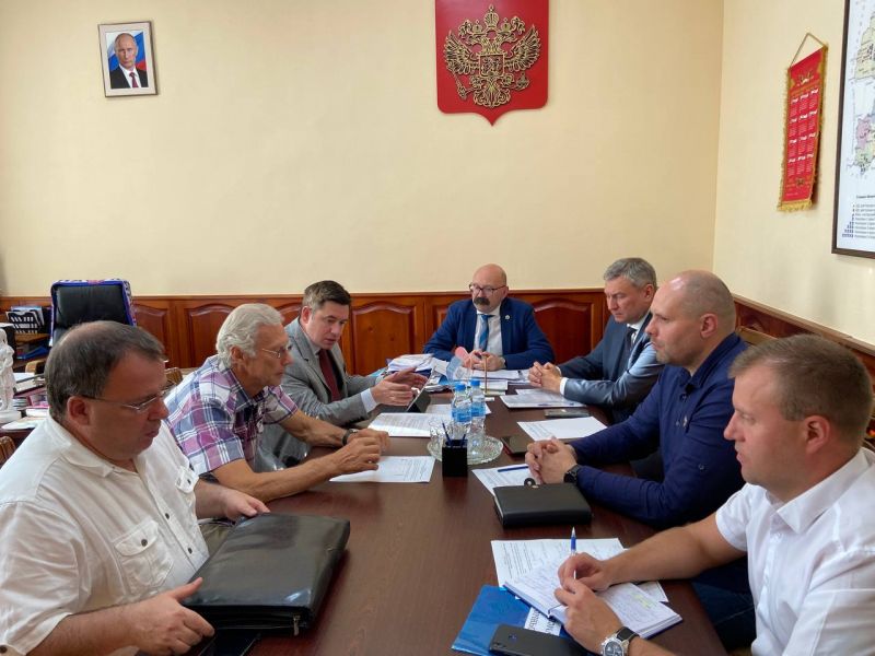 Владимир  Стариков будет курировать Центр хоккея с мячом