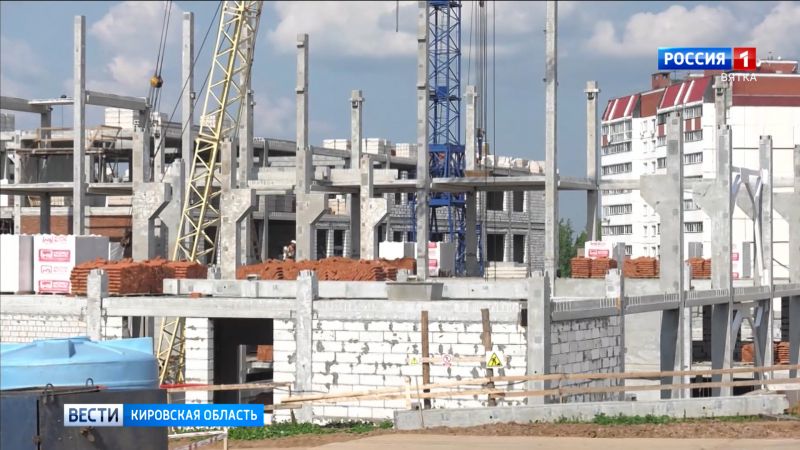 Соколов поручил  разработать программу развития строительной отрасли