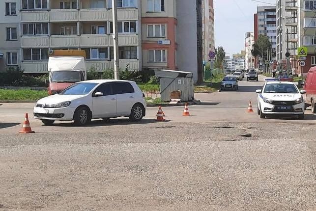 В Кирове водитель Volkswagen Golf сбил 7-летнего велосипедиста