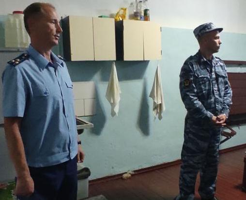 Прокуратура проверила соблюдение законодательства в одной из колоний Кировской области
