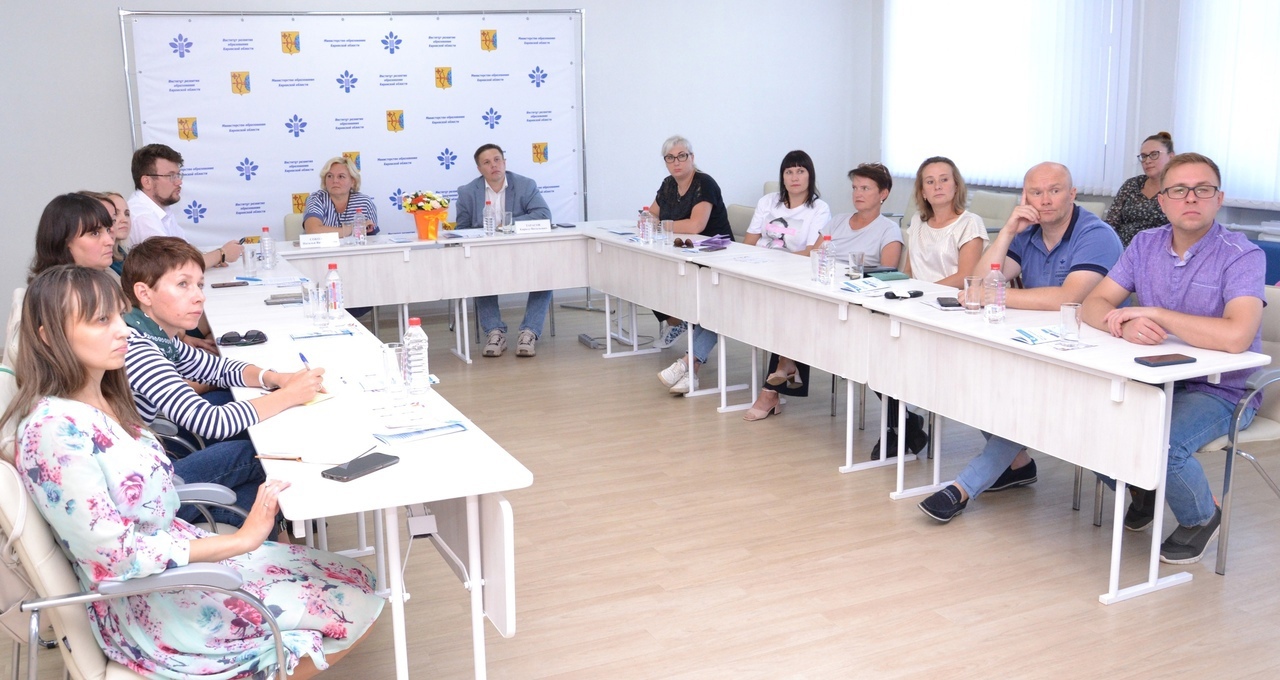 В Кирове создают просветительский родительский центр