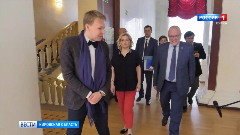Киров посетила глава минкульта России