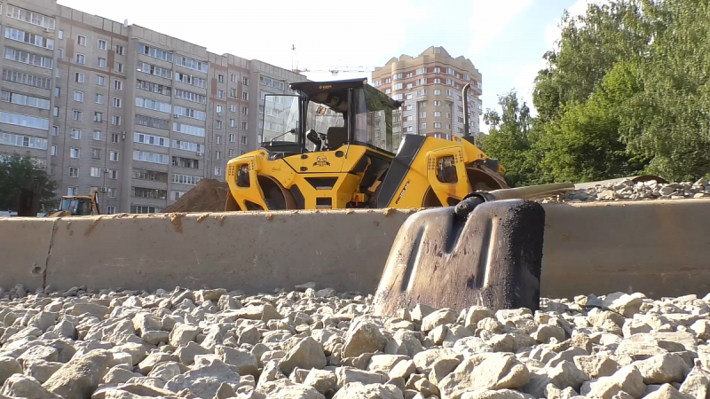 В Кирове расширяют проезжую часть улицы Красина