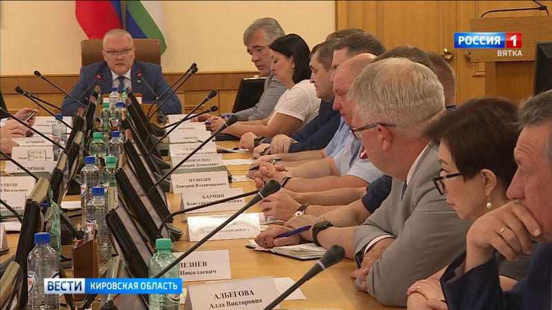 Деформация моста через Молому стала одной из тем совещания в правительстве Кировской области