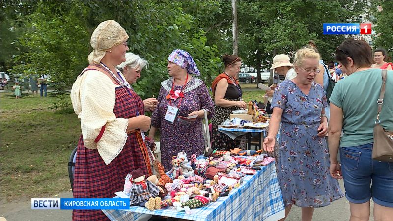 В Кирове прошла ярмарка декоративно-прикладного творчества