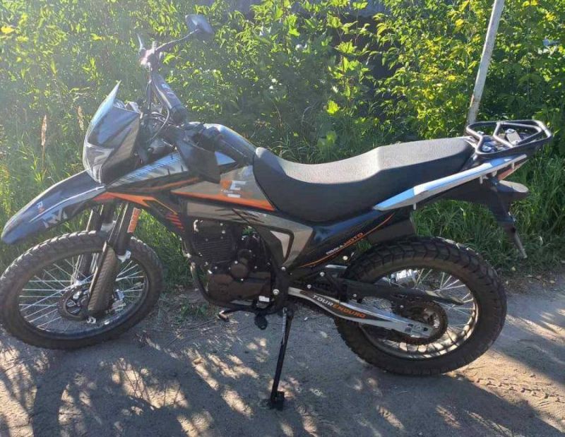 В Свече после столкновения с двумя автомобилями погиб мотоциклист